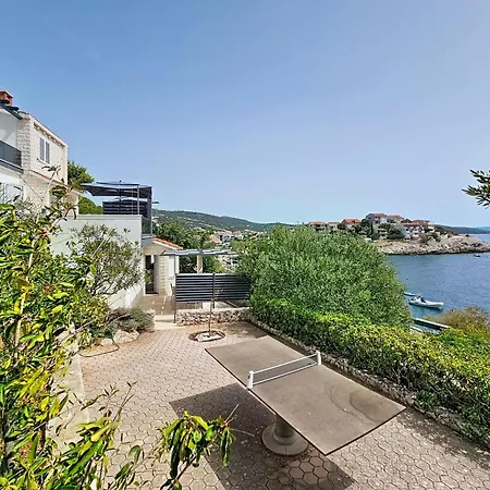 Apartman By The Sea-3 By Interhome *