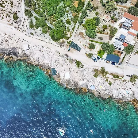 Apartman By The Sea-3 By Interhome *